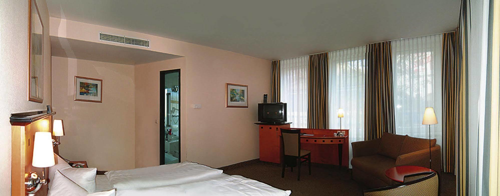 Hotel Alt Tempelhof Berlín Habitación foto